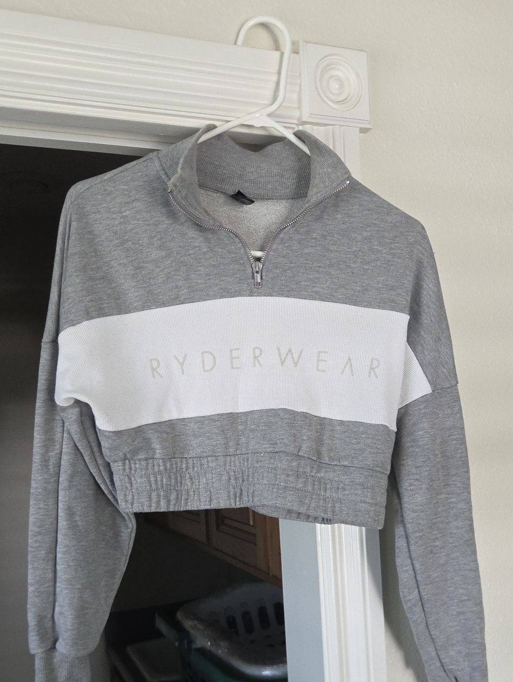 Ryderwear Gray and White Cropped Quarter-Zip Pullover